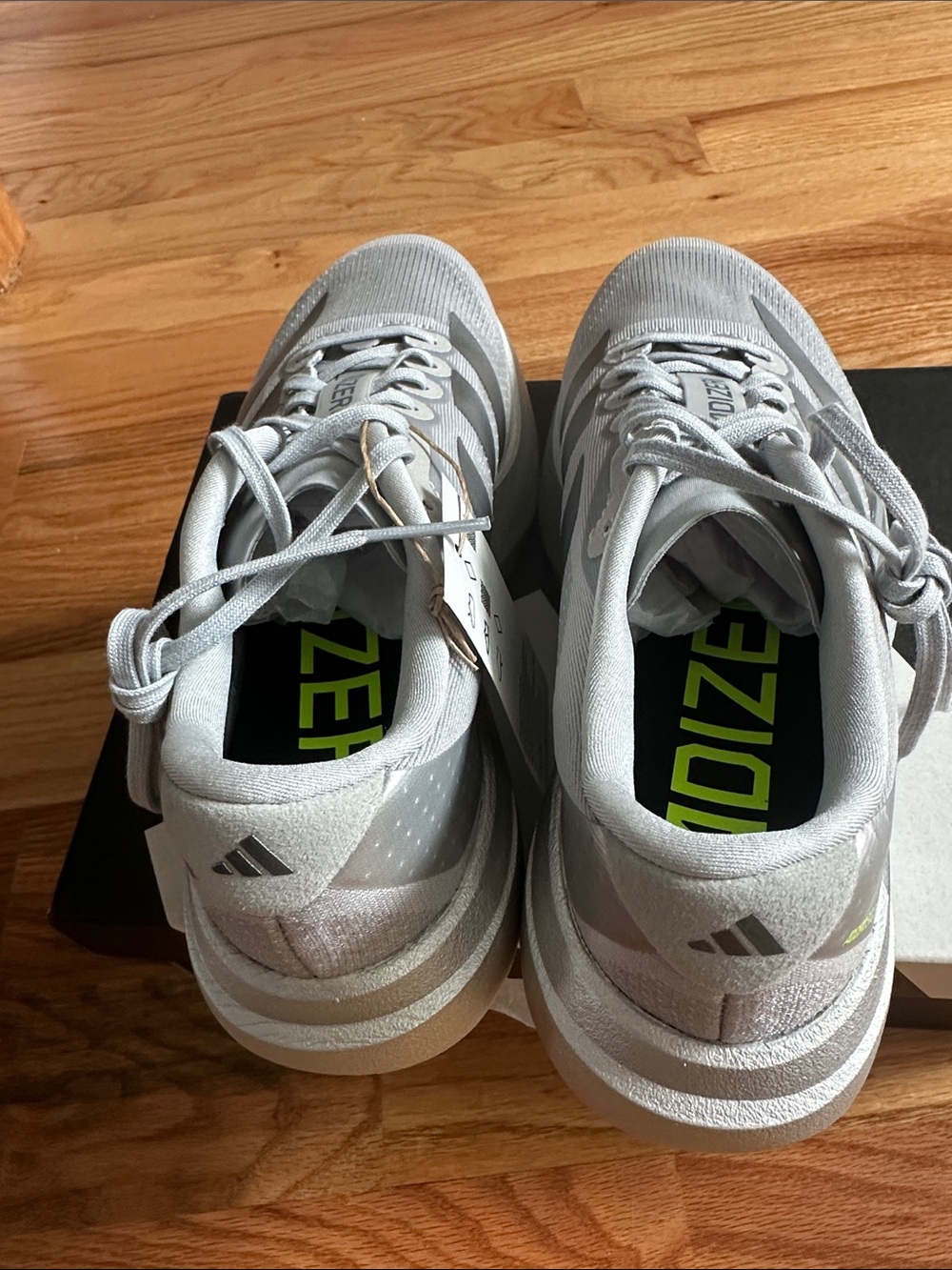 adidas Adizero Evo SL
Silver Metallic (GS) New in Box - Picture 3 of 4